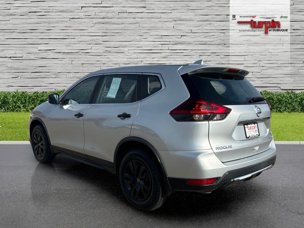 2020 Nissan Rogue — rear three-quarter view
